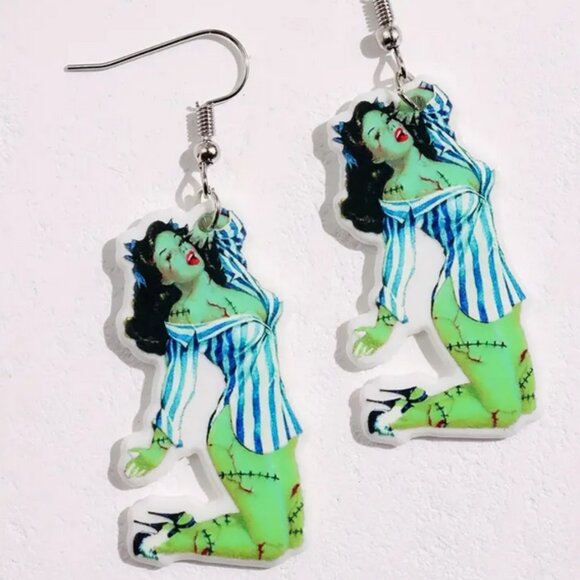 1950's Frankenstein Pinup Girl Dangle Earrings - Picture 2 of 3